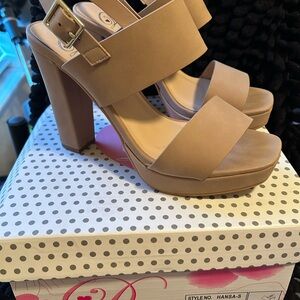 Women’s Tan Platform Block Heel Sandals